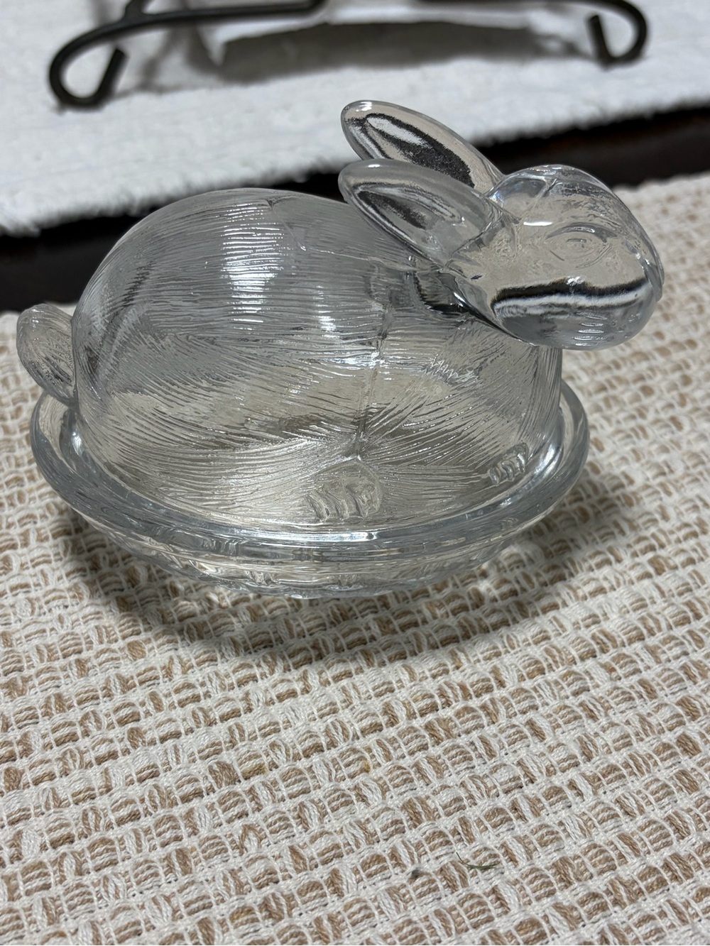 Clear Glass Bunny Rabbit on Nest Candy Dish 6”x6” (1)